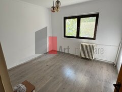 Sector 4, de vanzare apartament 3 camere