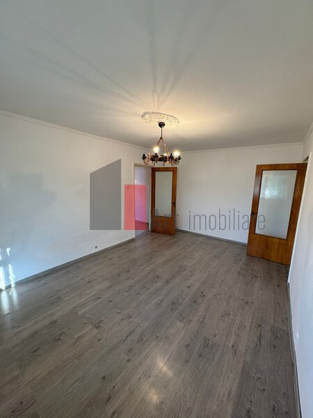 Sector 4, de vanzare apartament 3 camere,